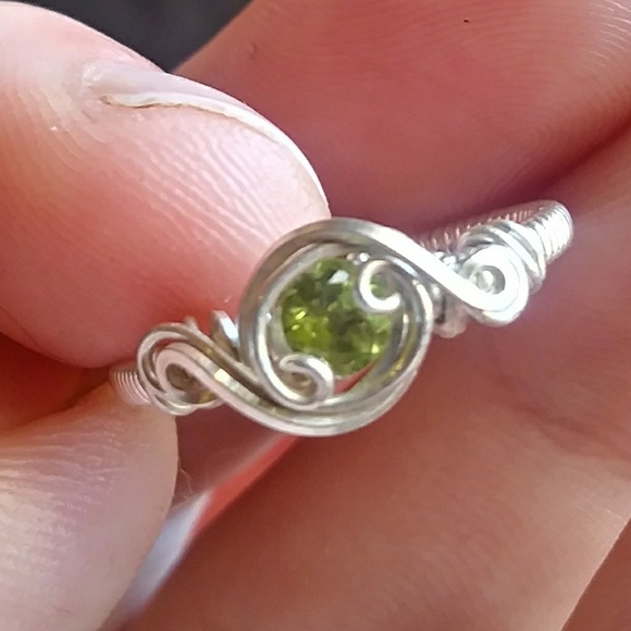 Peridot Ring - Picture 3 of 5